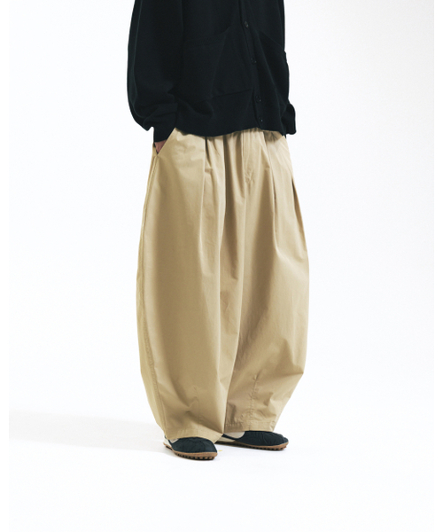 ANGLAN(アングラン)の「Essential Easy Balloon Pants - Beige(その他パンツ・メンズ・ベージュ/Beige・FREE/1/2)」の5枚目の写真
