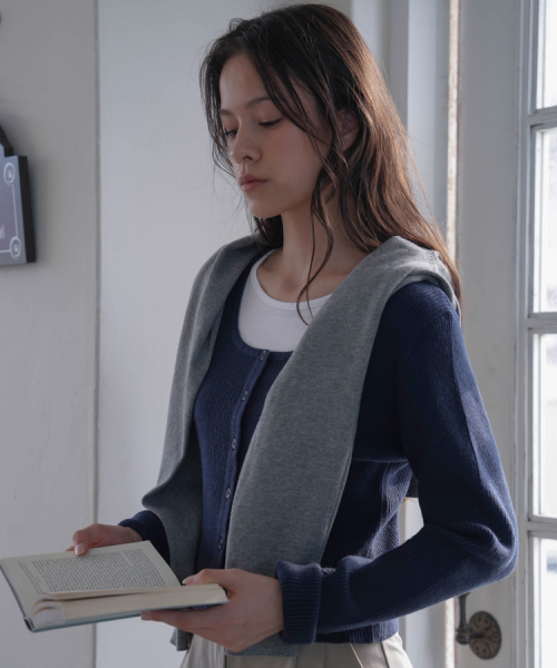 DEHEVE（デヘヴェ）の「Round Ribbed Cardigan [Navy]（カーディガン/ボレロ・レディース・ネイビー・FREE）」の4枚目の写真