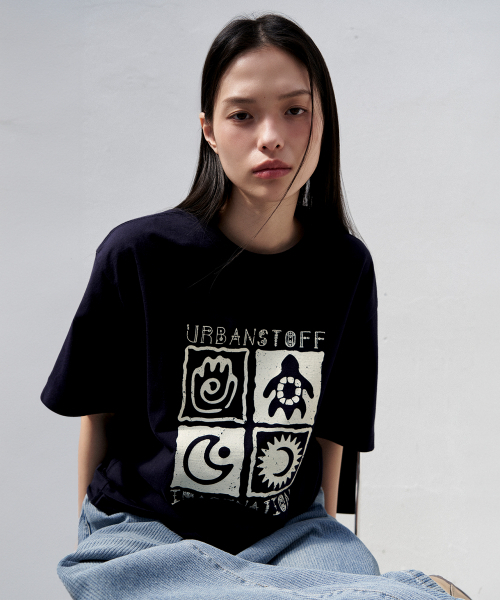 URBANSTOFF(アーバンストッフ)の「エスニックアートワークティー(ネイビー)(Tシャツ/カットソー・レディース・その他・SMALL/MEDIUM/LARGE)」の1枚目の写真
