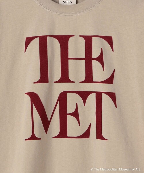 SHIPS Colors(シップス カラーズ)の「SHIPS Colors:The Met コラボ フロッキー ロゴ Tシャツ 2(Tシャツ/カットソー・レディース・ベージュ/ダークグレー/オフホワイト・ONE SIZE)」の8枚目の写真