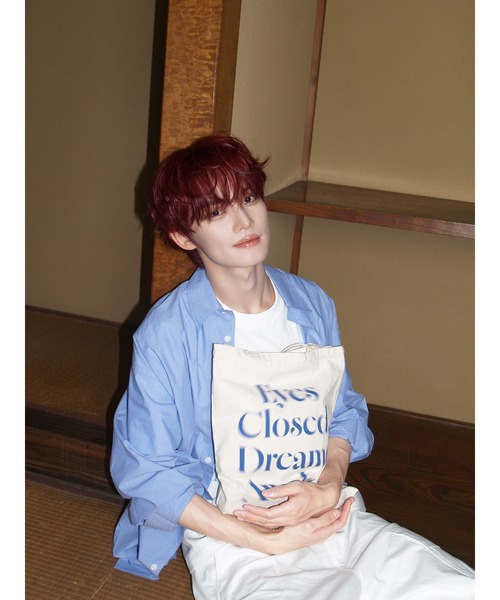 ZOZOVILLA(ゾゾヴィラ)の「CLOSE YOUR EYES×ZOZOTOWN TOTE(Original)(トートバッグ・メンズ・ホワイト・FREE)」の1枚目の写真