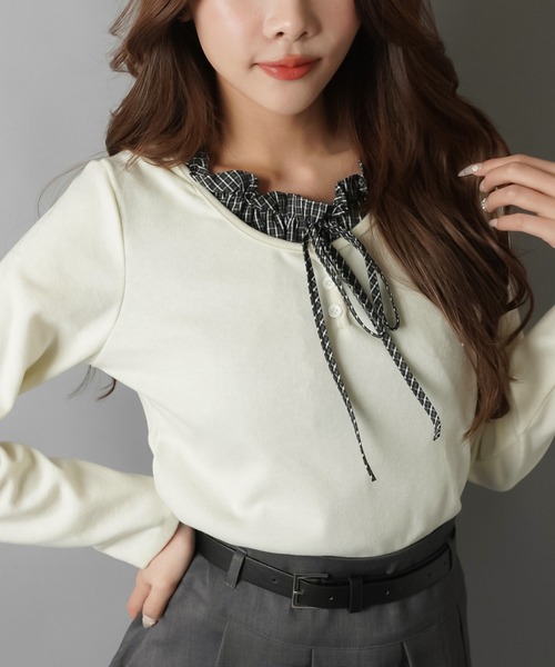 SPINNS（スピンズ）の「重ね着いらずで即可愛い♪リボン付きレイヤード風カットソー（Tシャツ/カットソー・レディース・ベージュ/ブラウン/ネイビー/オフホワイト・ONESIZE）」の2枚目の写真