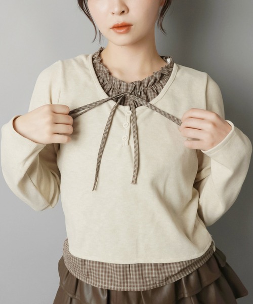 SPINNS（スピンズ）の「重ね着いらずで即可愛い♪リボン付きレイヤード風カットソー（Tシャツ/カットソー・レディース・ベージュ/ブラウン/ネイビー/オフホワイト・ONESIZE）」の13枚目の写真