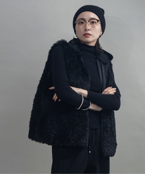 lodie（ロディ）の「ニットフード ファーベスト（ベスト・レディース・ベージュ/グレー/ブラック・FREE）」の16枚目の写真