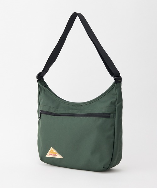 KELTY（ケルティ）の「体にフィット【KELTY】ES CURVE SHOULDER M ショルダーバッグ（ショルダーバッグ・レディース・マスタード/ネイビー/ベージュ/ブラック系/アニマル/スカイブルー/オリーブ/ブラウン系/ブラック/ホワイト系1/セージグリーン/タン/レオパード・ONE SIZE）」の7枚目の写真