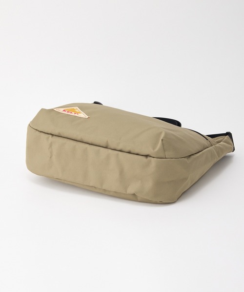 KELTY（ケルティ）の「体にフィット【KELTY】ES CURVE SHOULDER M ショルダーバッグ（ショルダーバッグ・レディース・マスタード/ネイビー/ベージュ/ブラック系/アニマル/スカイブルー/オリーブ/ブラウン系/ブラック/ホワイト系1/セージグリーン/タン/レオパード・ONE SIZE）」の21枚目の写真