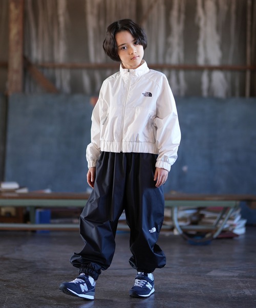 THE NORTH FACE(ザノースフェイス)の「THE NORTH FACE ザ・ノース・フェイス ショート ジャケット NPJ22601(その他アウター・キッズ・ブルーパープル/オフホワイト/ブラック・150cm/140cm/130cm/160cm)」の6枚目の写真