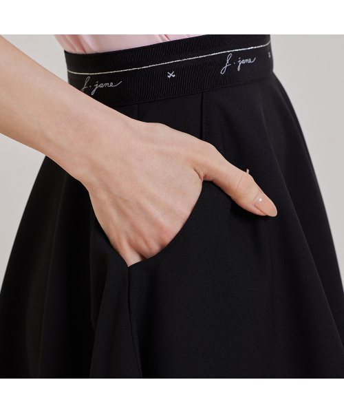 J.JANE(ジェイジェーン)の「カンカンフレアスカート (ブラック)(スカート・レディース・ブラック・S/M/XS)」の5枚目の写真