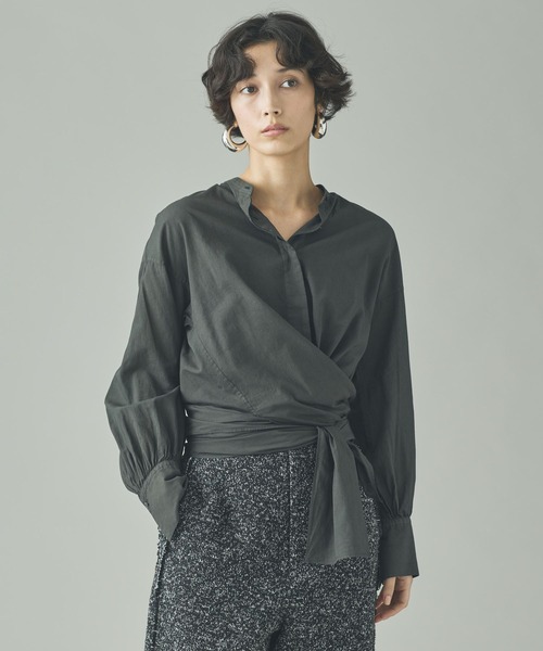 Curensology（カレンソロジー）の「Curensology(カレンソロジー)/ローンカシュクールブラウス（シャツ/ブラウス・レディース・ホワイト/チャコールグレー・FREE）」の2枚目の写真