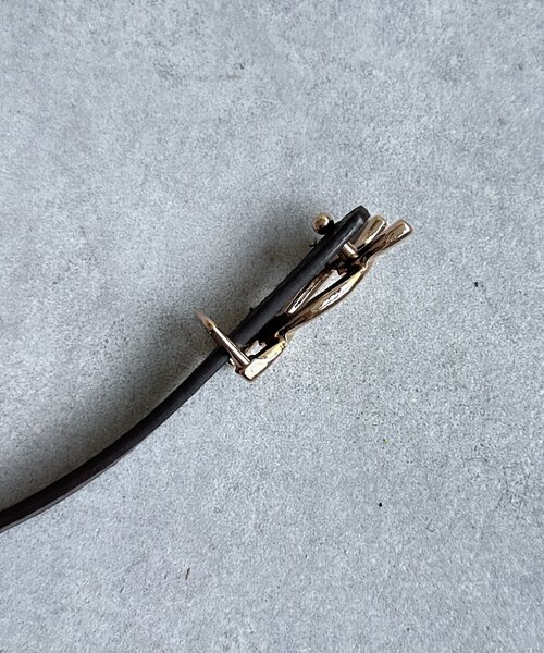 Thevon（ゼボン）の「変形バックルベルト（ベルト・レディース・ブラック/ブラウン・FREE）」の14枚目の写真