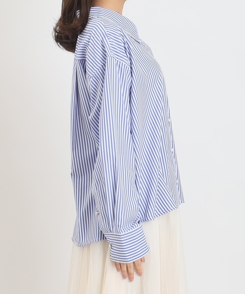 TRUDEA(トルディア)の「マルチファンクション ストライプシャツ(シャツ/ブラウス・レディース・ネイビー/ブルー・MEDIUM)」の13枚目の写真
