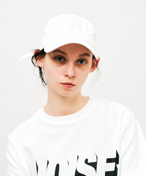 NOISE MAKER（ノイズメーカー）の「フリーフォームNロゴ立体刺繍キャップ（キャップ・レディース・ベージュ/ホワイト/ブラック/グレー・FREE）」の6枚目の写真