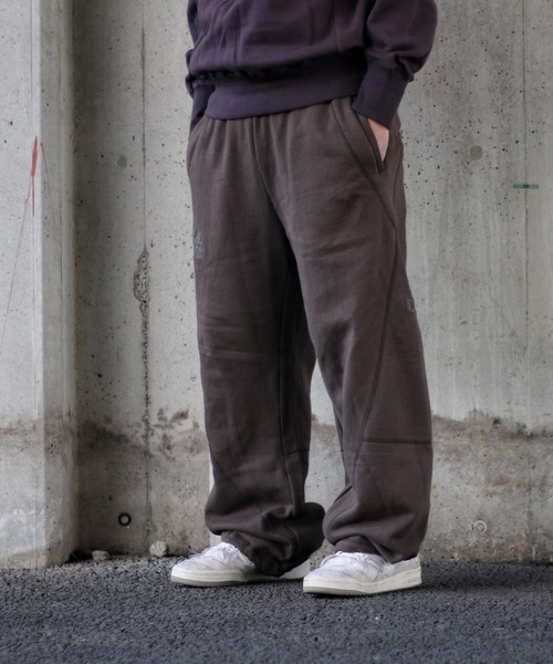NATAL DESIGN(ネイタルデザイン)の「CURVY SWEATPANTS 3D(スウェットパンツ・メンズ・パープル/チョコ/オリーブ・MEDIUM/LARGE/X-LARGE)」の4枚目の写真