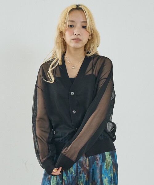 NOMINE（ノミネ）の「ジャガード シアー ニット カーディガン（カーディガン/ボレロ・レディース・レッド/ライトグレー/ブラウン/ブラック・フリー）」の10枚目の写真