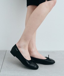 CLASSIC LOGO PADDED MULES（スリッポン）｜MARITHE + FRANCOIS