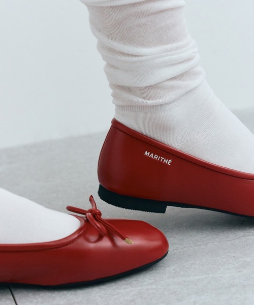 MARITHE + FRANCOIS GIRBAUD(マリテフランソワジルボー)の「W RIBBON FLAT SHOES(バレエシューズ・レディース・ブラック・25cm/24cm/23cm)」の3枚目の写真