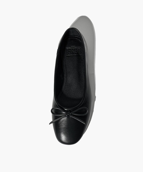 MARITHE + FRANCOIS GIRBAUD(マリテフランソワジルボー)の「W RIBBON FLAT SHOES(バレエシューズ・レディース・ブラック・25cm/24cm/23cm)」の20枚目の写真