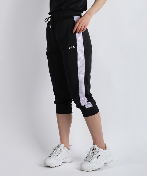 FILA（フィラ）の「FILA / フィラ 接触冷感 吸水速乾 UVカット トラックパンツ 七分丈 レディース（その他パンツ・レディース・ブラック/ネイビー・L/M）」の2枚目の写真
