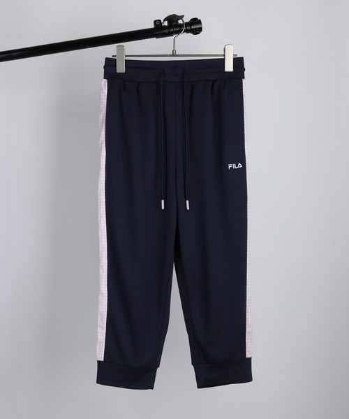 FILA（フィラ）の「FILA / フィラ 接触冷感 吸水速乾 UVカット トラックパンツ 七分丈 レディース（その他パンツ・レディース・ブラック/ネイビー・L/M）」の22枚目の写真