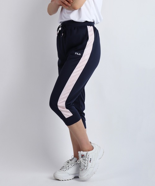FILA（フィラ）の「FILA / フィラ 接触冷感 吸水速乾 UVカット トラックパンツ 七分丈 レディース（その他パンツ・レディース・ブラック/ネイビー・L/M）」の15枚目の写真