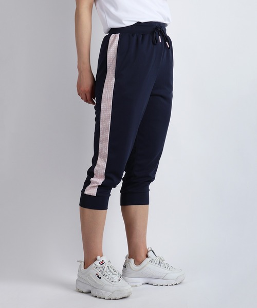 FILA（フィラ）の「FILA / フィラ 接触冷感 吸水速乾 UVカット トラックパンツ 七分丈 レディース（その他パンツ・レディース・ブラック/ネイビー・L/M）」の17枚目の写真