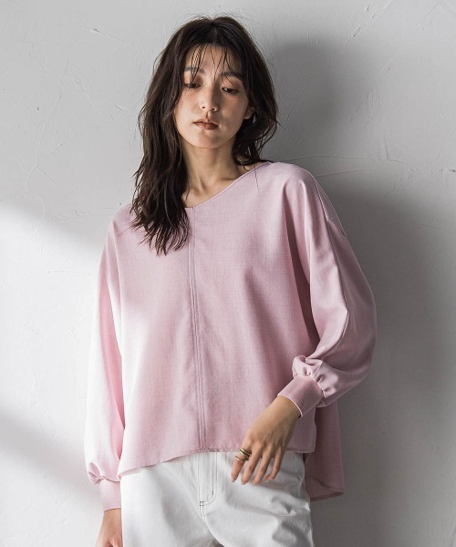 MAYSON GREY（メイソングレイ）の「【一瞬で楽とキレイを叶える】タンブラーオックスギャザー袖ブラウス≪手洗い可能≫（シャツ/ブラウス・レディース・ライトグレー/ネイビー/ピンク・M）」の3枚目の写真