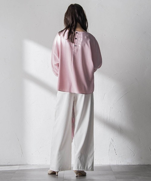 MAYSON GREY（メイソングレイ）の「【一瞬で楽とキレイを叶える】タンブラーオックスギャザー袖ブラウス≪手洗い可能≫（シャツ/ブラウス・レディース・ライトグレー/ネイビー/ピンク・M）」の7枚目の写真