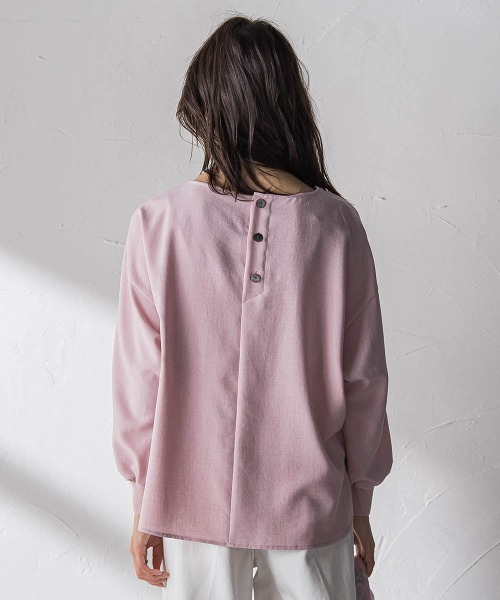 MAYSON GREY（メイソングレイ）の「【一瞬で楽とキレイを叶える】タンブラーオックスギャザー袖ブラウス≪手洗い可能≫（シャツ/ブラウス・レディース・ライトグレー/ネイビー/ピンク・M）」の4枚目の写真