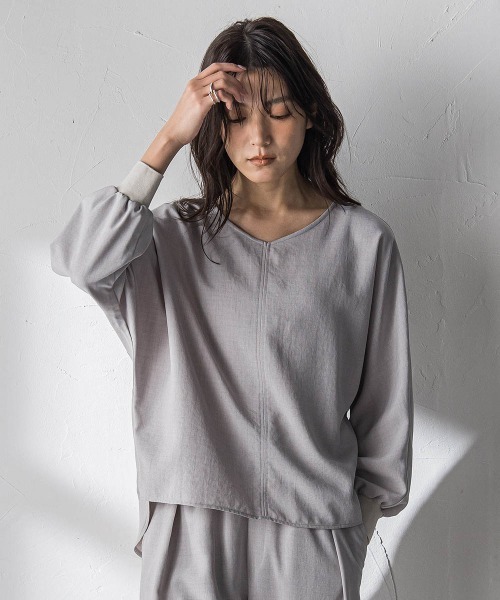 MAYSON GREY（メイソングレイ）の「【一瞬で楽とキレイを叶える】タンブラーオックスギャザー袖ブラウス≪手洗い可能≫（シャツ/ブラウス・レディース・ライトグレー/ネイビー/ピンク・M）」の10枚目の写真