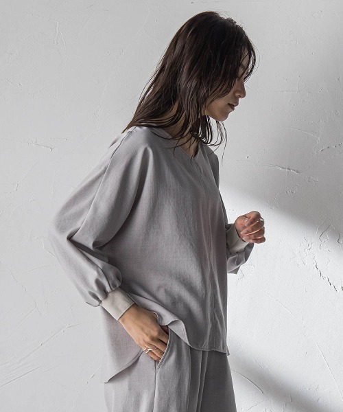 MAYSON GREY（メイソングレイ）の「【一瞬で楽とキレイを叶える】タンブラーオックスギャザー袖ブラウス≪手洗い可能≫（シャツ/ブラウス・レディース・ライトグレー/ネイビー/ピンク・M）」の11枚目の写真