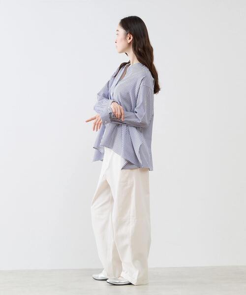 LOGEMENT DE CLAIRE（ロジュモンドクレール）の「フレアーヘムピンタックブラウス（シャツ/ブラウス・レディース・オフホワイト/グレー/ブルー/ブラウン・FREE）」の16枚目の写真