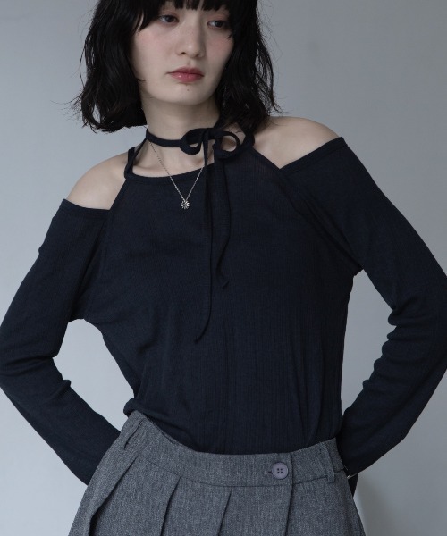VACANCY（ヴァカンシー）の「カットオフシアーオーバートップス（Tシャツ/カットソー・レディース・ブルー/ブラック/ホワイト・FREE）」の2枚目の写真