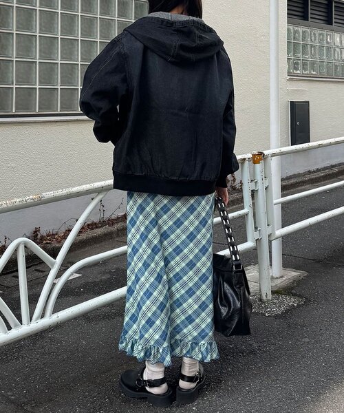 CIAOPANIC(チャオパニック)の「デニムダブルジップパーカー(デニムジャケット・レディース・インディゴブルー/グレー/サックスブルー/ブラック・MEDIUM/LARGE)」の11枚目の写真