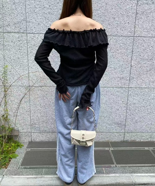 mebole(メボレ)の「オフショルフリルスリムトップス(Tシャツ/カットソー・レディース・ピンク/ブラック/ホワイト・FREE)」の15枚目の写真