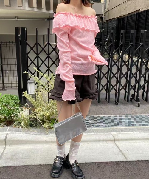 mebole(メボレ)の「オフショルフリルスリムトップス(Tシャツ/カットソー・レディース・ピンク/ブラック/ホワイト・FREE)」の5枚目の写真