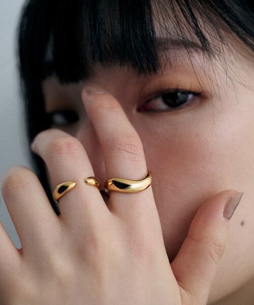 COCOSHNIK ONKITSCH（ココシュニックオンキッチュ）の「シルバー ウェーブラインリングL GP（リング・レディース・ゴールド・14/12）」の9枚目の写真