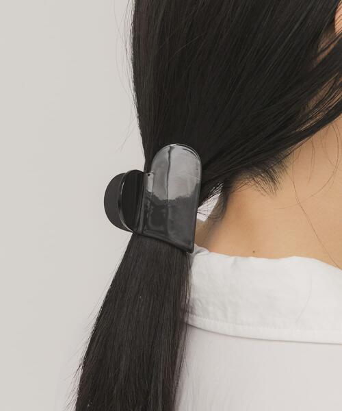 KBF（ケイビーエフ）の「ハートバンスクリップ（バレッタ/ヘアクリップ・レディース・アイボリー/ブラック・ONE）」の7枚目の写真