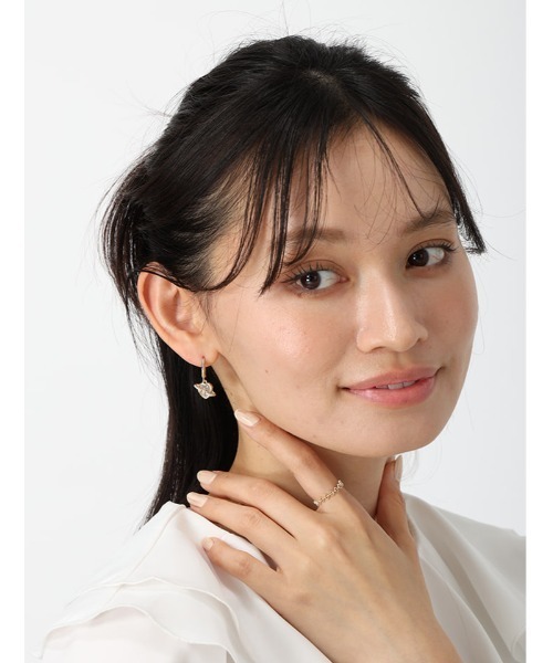 Edit Sheen（エディットシーン）の「ヴィンテージハートフープピアス（ピアス（両耳用）・レディース・ゴールド・FREE）」の3枚目の写真