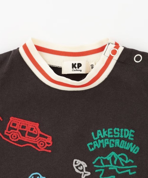 KP BOY（ケーピーボーイ）の「ハンド刺しゅう風 半袖Tシャツ（Tシャツ/カットソー・キッズ・オフホワイト/ブラック・90cm/100cm/110cm/120cm）」の4枚目の写真