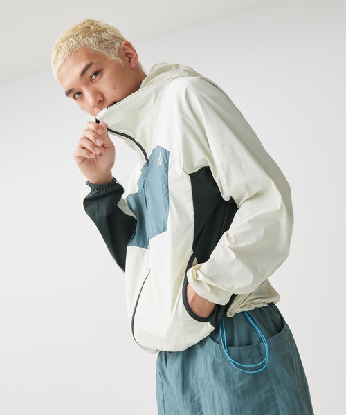 ACG(エィシージー)の「ナイキ オールコンディションギア "Five Towers" メンズ UV プロテクション ジャケット / Nike ACG "Five Towers" Men's UV Protection Jacket IF0960-020 Sea Glass(ナイロンジャケット・メンズ・グリーン系その他2・2XL/XL/S/M/L)」の11枚目の写真
