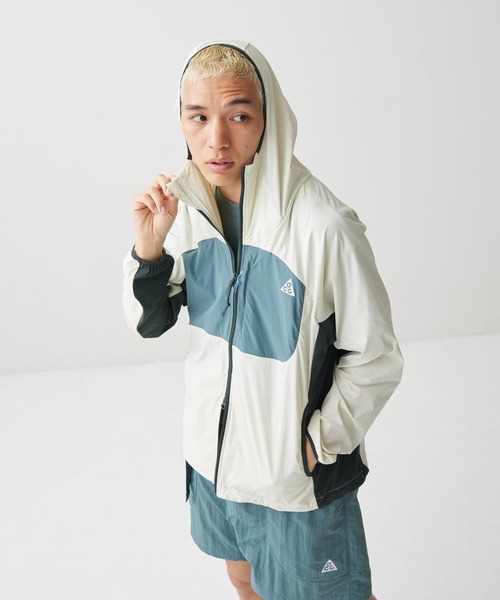 ACG(エィシージー)の「ナイキ オールコンディションギア "Five Towers" メンズ UV プロテクション ジャケット / Nike ACG "Five Towers" Men's UV Protection Jacket IF0960-020 Sea Glass(ナイロンジャケット・メンズ・グリーン系その他2・2XL/XL/S/M/L)」の12枚目の写真