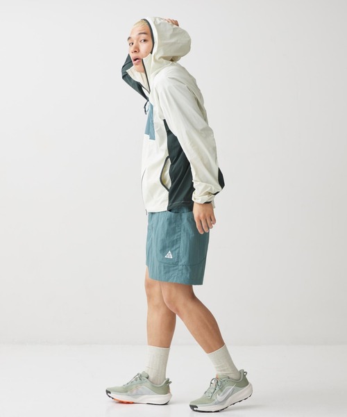 ACG(エィシージー)の「ナイキ オールコンディションギア "Five Towers" メンズ UV プロテクション ジャケット / Nike ACG "Five Towers" Men's UV Protection Jacket IF0960-020 Sea Glass(ナイロンジャケット・メンズ・グリーン系その他2・2XL/XL/S/M/L)」の16枚目の写真