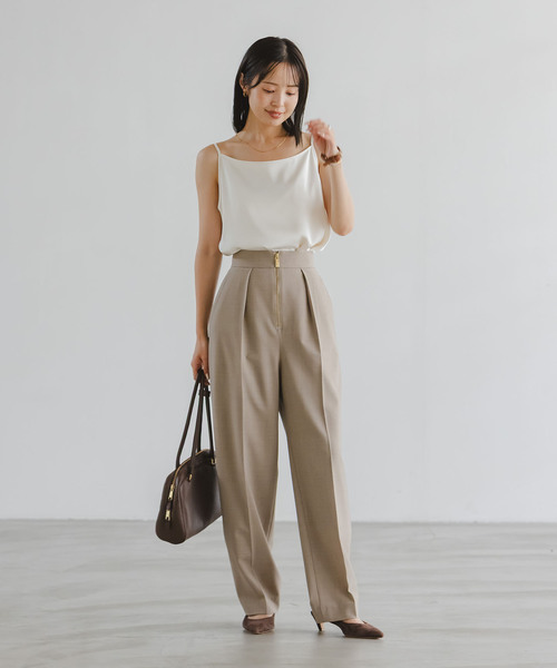 Noble（ノーブル）の「《WEB限定追加》メルティサテン2WAYキャミ（キャミソール・レディース・ブラック/ホワイト・FREE）」の21枚目の写真