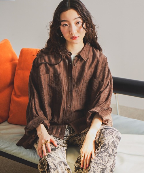 niko and...(ニコアンド)の「ドルマンシアーワイドシャツ(シャツ/ブラウス・レディース・ライトブルー/ピンク/ブラウン/チャコール/オフホワイト・LARGE/MEDIUM)」の4枚目の写真