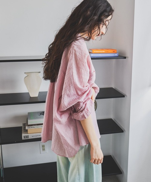 niko and...(ニコアンド)の「ドルマンシアーワイドシャツ(シャツ/ブラウス・レディース・ライトブルー/ピンク/ブラウン/チャコール/オフホワイト・LARGE/MEDIUM)」の7枚目の写真