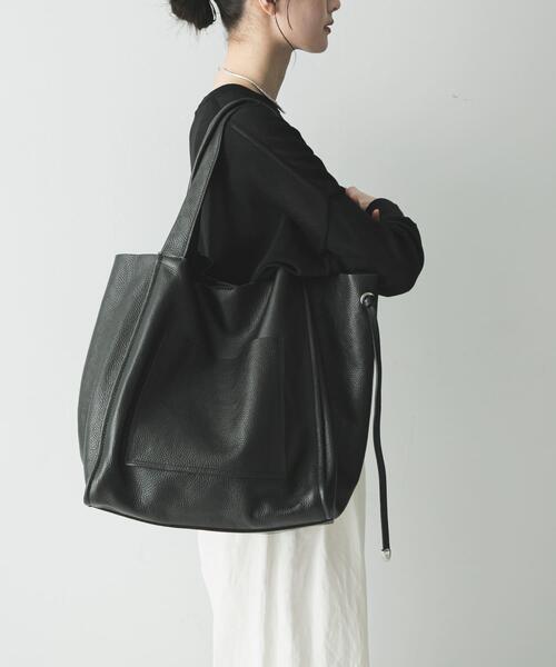 URBAN RESEARCH(アーバンリサーチ)の「ソフトレザービッグトートバッグ(トートバッグ・レディース・モカ/ブラック・-)」の4枚目の写真