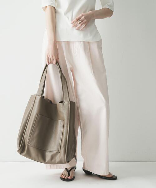 URBAN RESEARCH(アーバンリサーチ)の「ソフトレザービッグトートバッグ(トートバッグ・レディース・モカ/ブラック・-)」の14枚目の写真