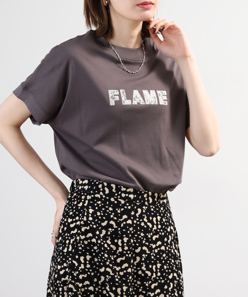 EGLANTINE(エグランティーヌ)の「EGLANTINE レースロゴ刺繍半袖Tシャツ 日本製 ローズペトール(Tシャツ/カットソー・レディース・ブルー/レモンイエロー/オフホワイト/チャコールグレー・38)」の14枚目の写真