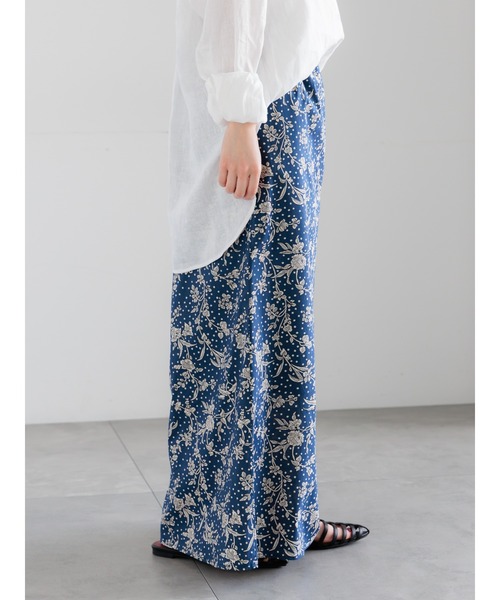 Te chichi(テチチ)の「【LIBERTY FABRICS】フレアスカート(スカート・レディース・ネイビー/ブラック・F)」の21枚目の写真