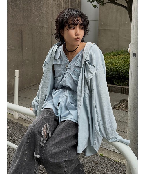 ELCHELE(エルチェレ)の「UTILITY OVER SHIRT(シャツ/ブラウス・レディース・ホワイト/ネイビー/ライトブルー・FREE)」の12枚目の写真